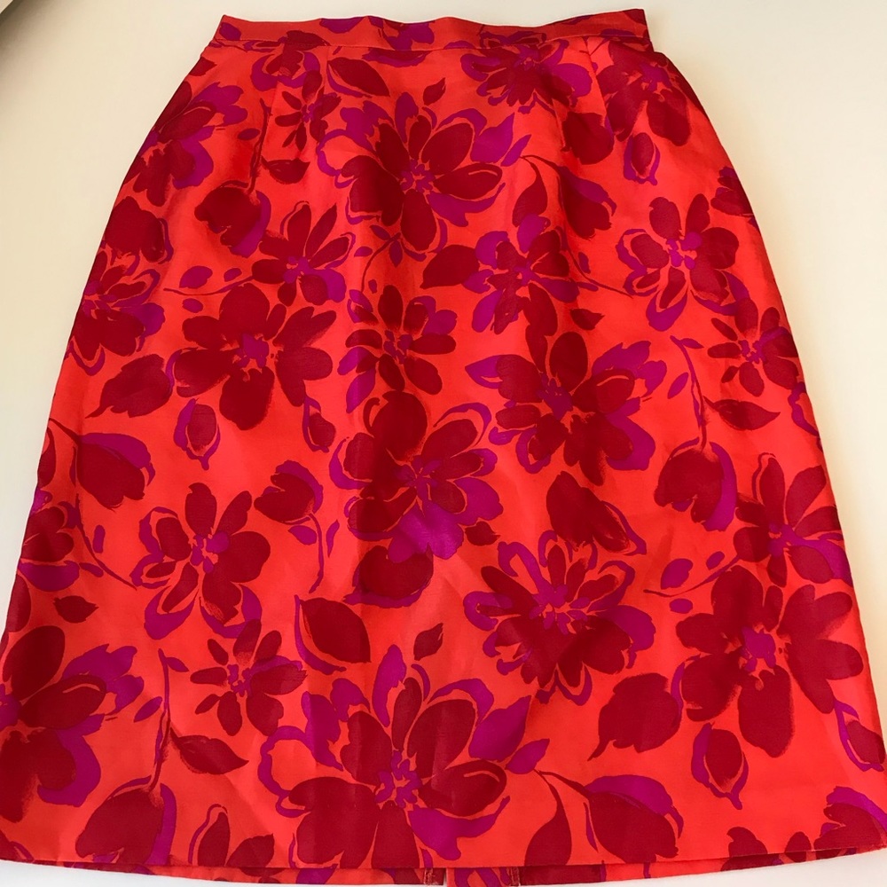 St.John’s Bay Silky Floral Pencil Skirt Sz 10